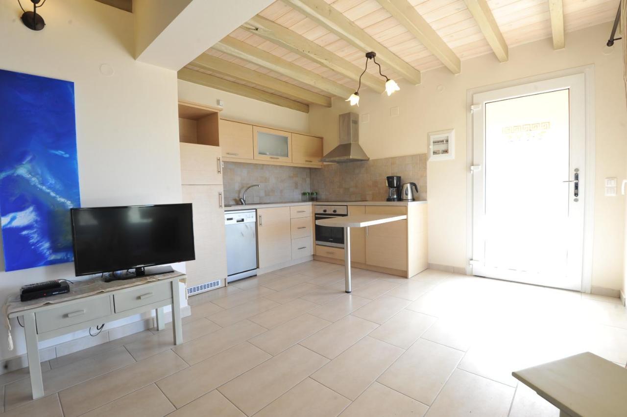 Villa Theodora View Apartments Zeys Agios Georgios Pagon Exteriér fotografie
